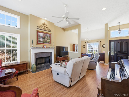 7406 Heathermoore Loop
