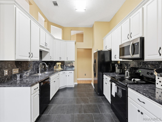7406 Heathermoore Loop