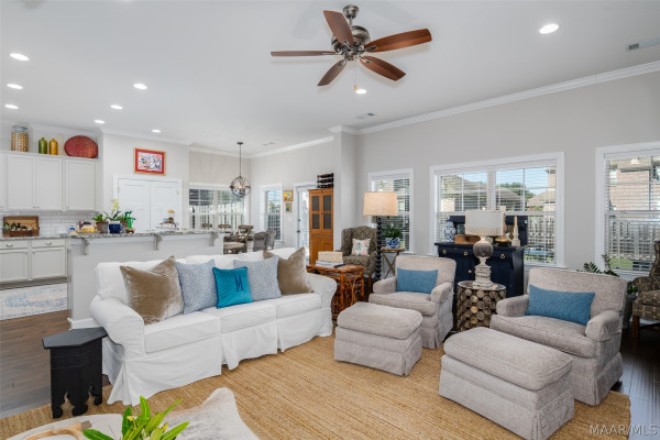 7943 Oak Crest Place