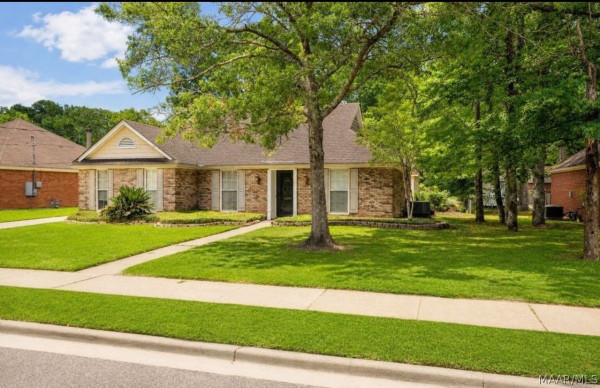 1004 Countryside Lane