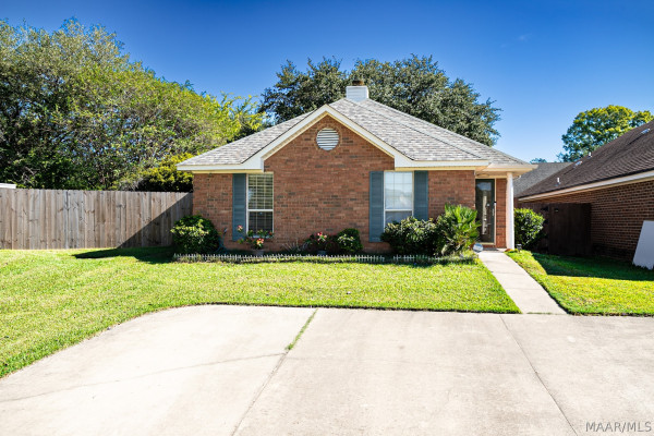 8209 ROYAL OAK Drive
