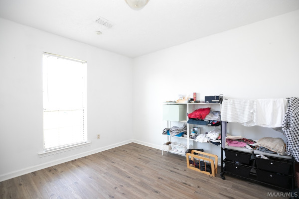 8209 ROYAL OAK Drive