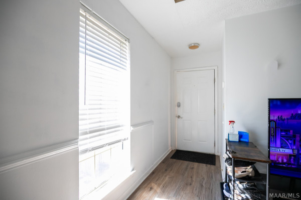 8209 ROYAL OAK Drive