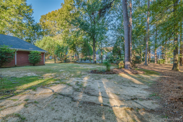7512 WYNFORD Circle