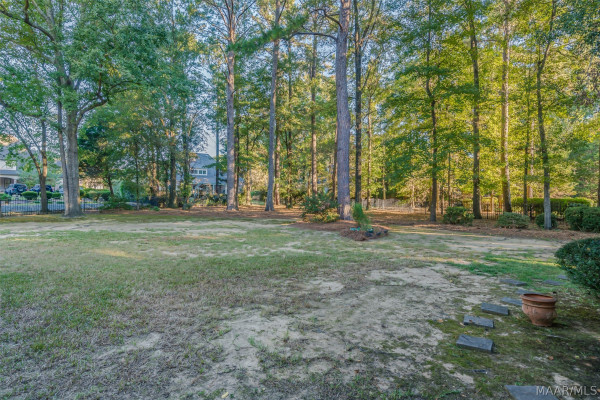 7512 WYNFORD Circle
