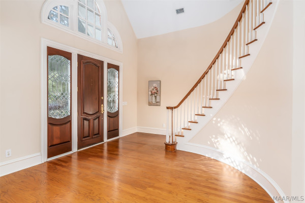 7512 WYNFORD Circle