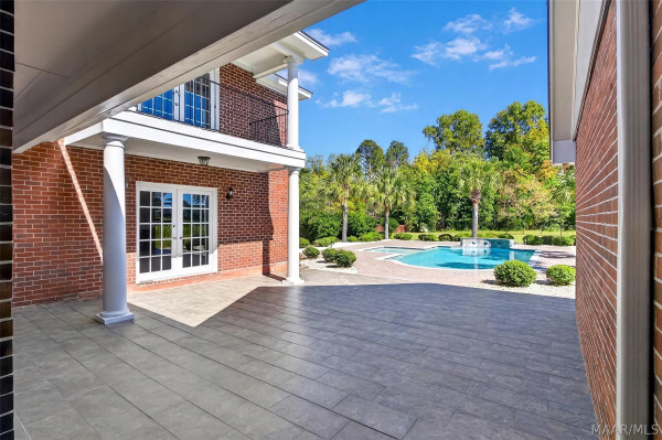 664 Towne Lake Drive