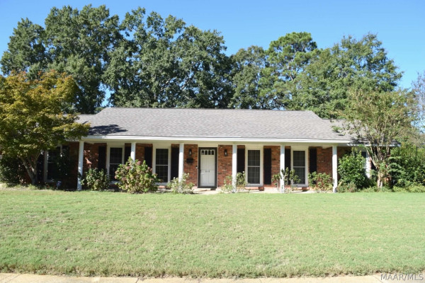 512 BELLEHURST Drive