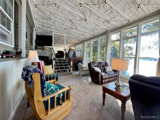 145 MOUNTAIN Road