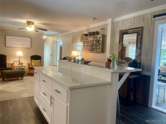 145 MOUNTAIN Road