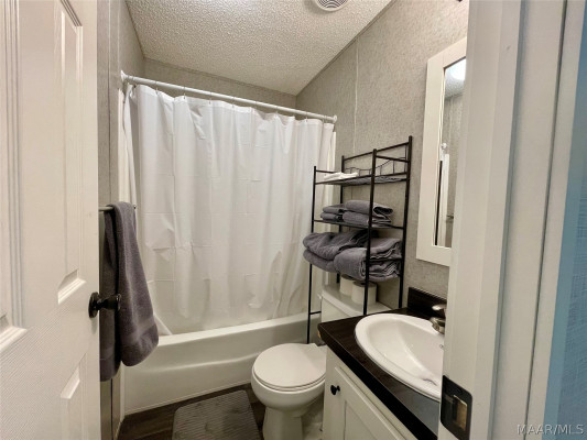 145 MOUNTAIN Road