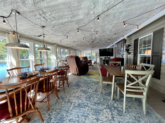145 MOUNTAIN Road