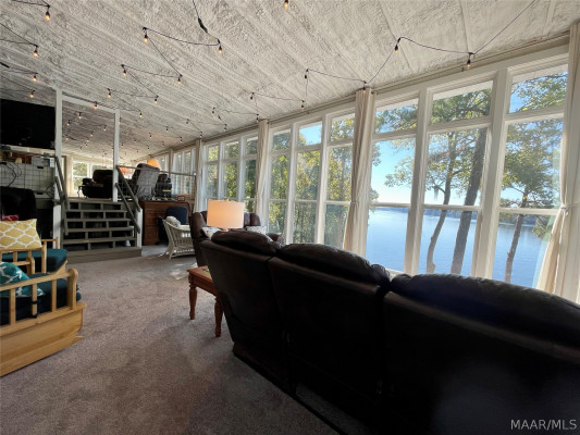 145 MOUNTAIN Road