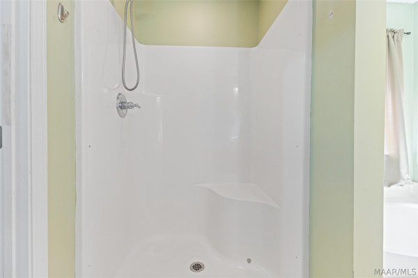 186 Ridgeview Drive