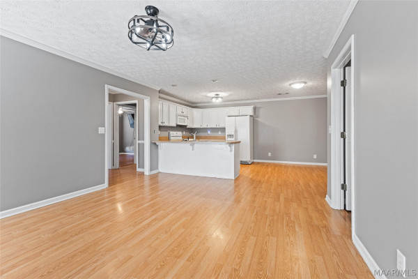 186 Ridgeview Drive