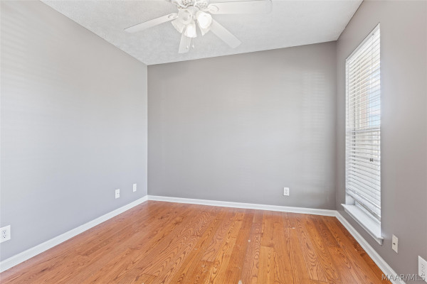 186 Ridgeview Drive