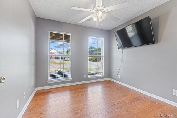186 Ridgeview Drive