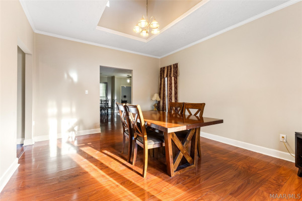 136 VILLAGE CREEK Road
