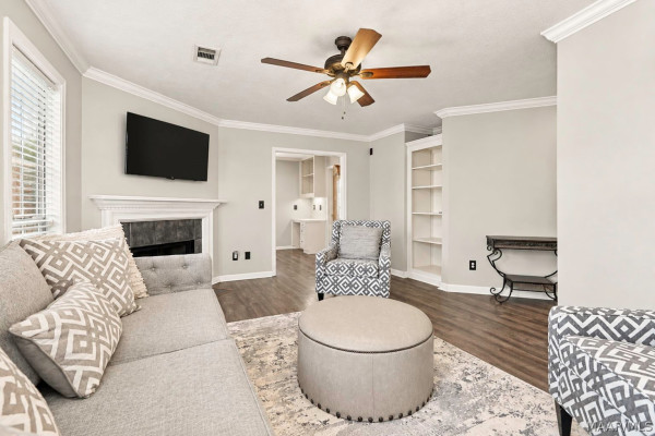 8924 Asheville Drive