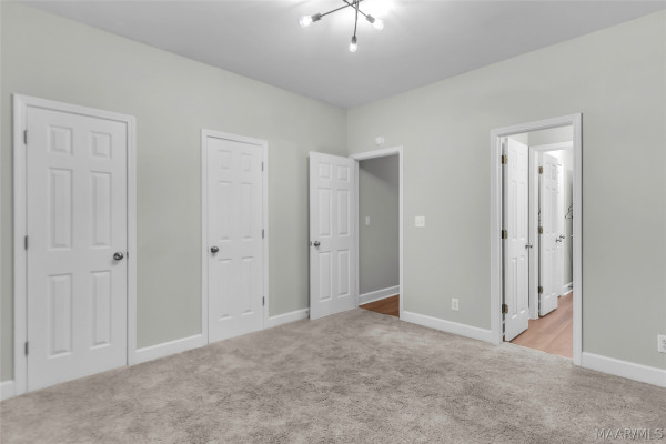 53 Meadow Wood .