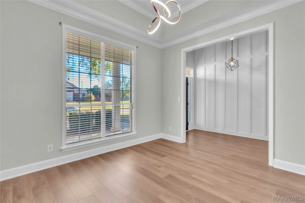 53 Meadow Wood .