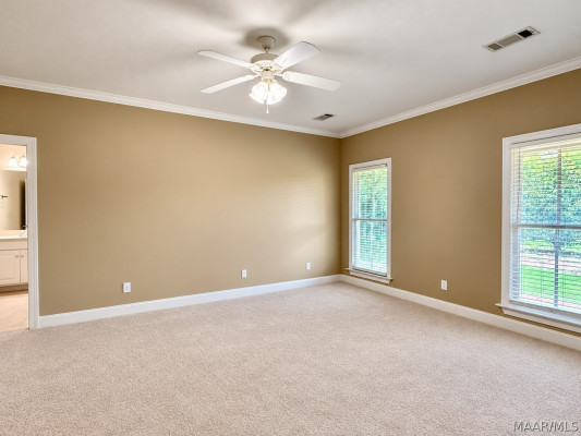 5548 Ash Grove Circle