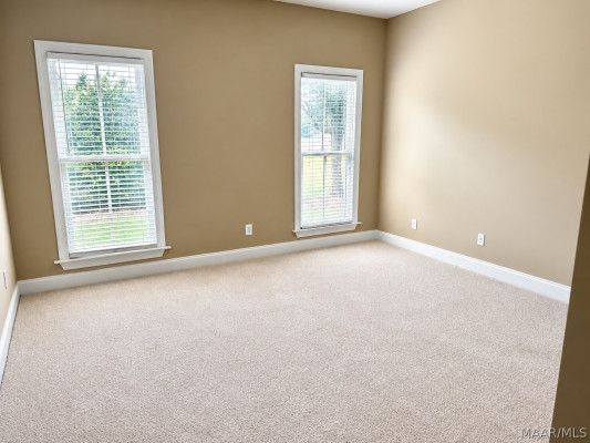 5548 Ash Grove Circle