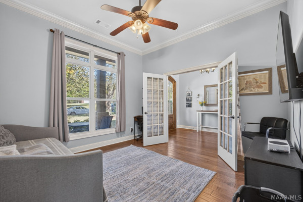 406 Clear Creek View