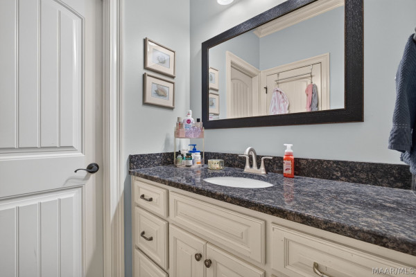 406 Clear Creek View