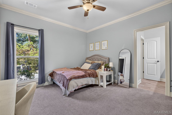406 Clear Creek View