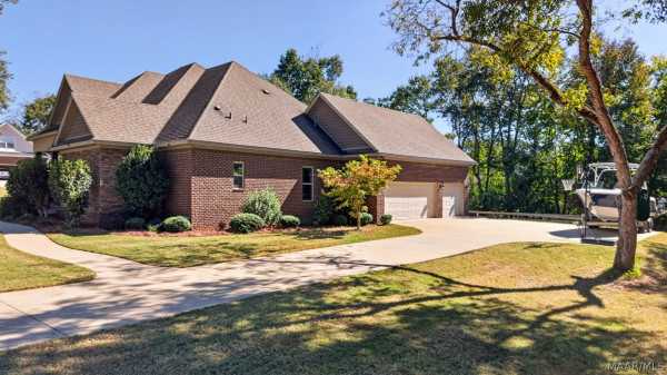 406 Clear Creek View