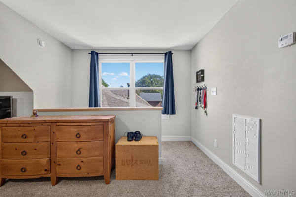 406 Clear Creek View