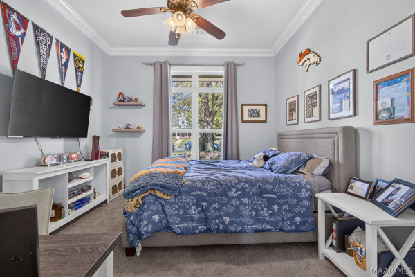 406 Clear Creek View