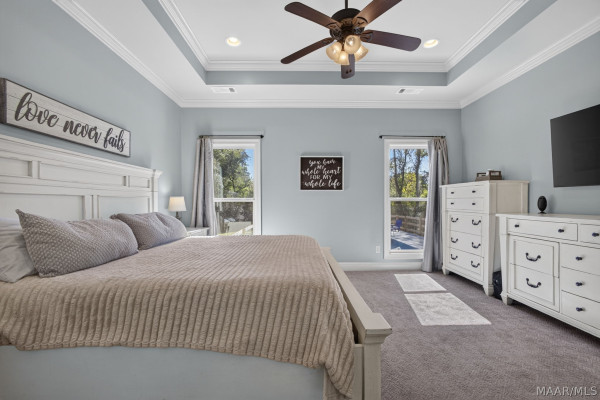 406 Clear Creek View