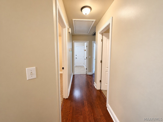 9829 HELMSLEY Circle
