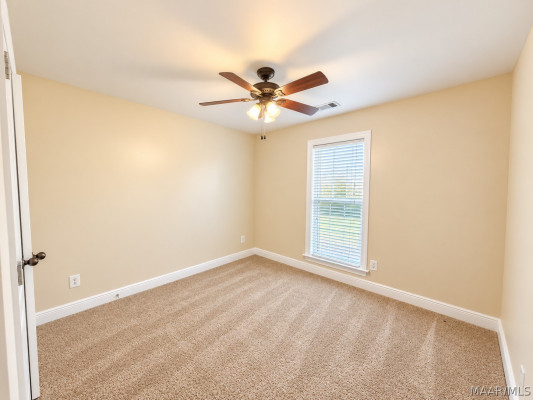 9829 HELMSLEY Circle