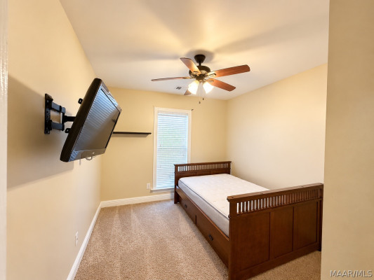 9829 HELMSLEY Circle