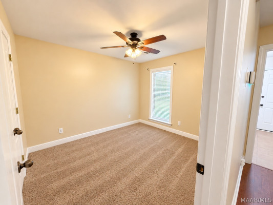9829 HELMSLEY Circle