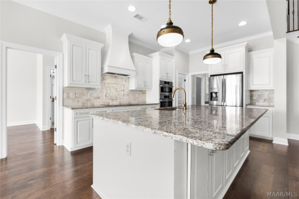 9038 MILLICAN Trail