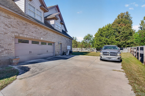 1160 Laurel Brook Lane