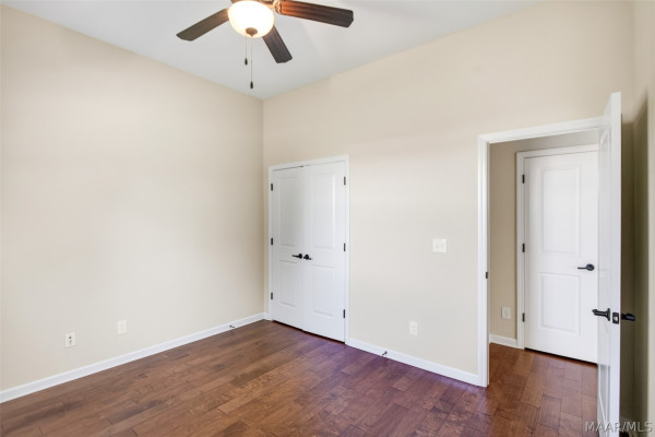 9400 CRESCENT LODGE Circle