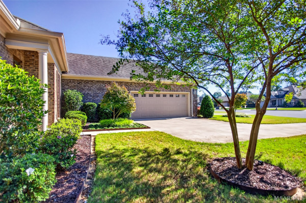 9400 CRESCENT LODGE Circle