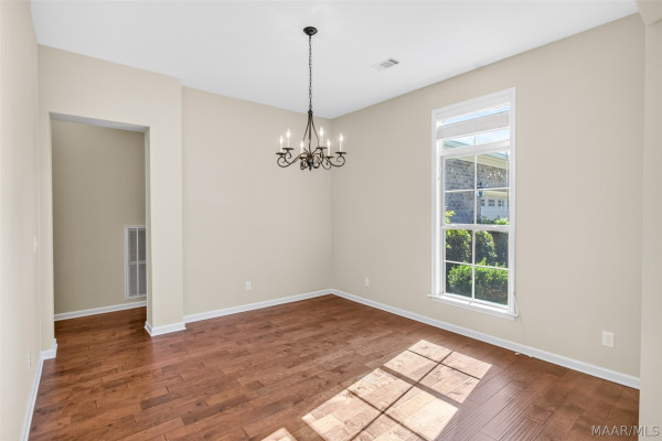 9400 CRESCENT LODGE Circle