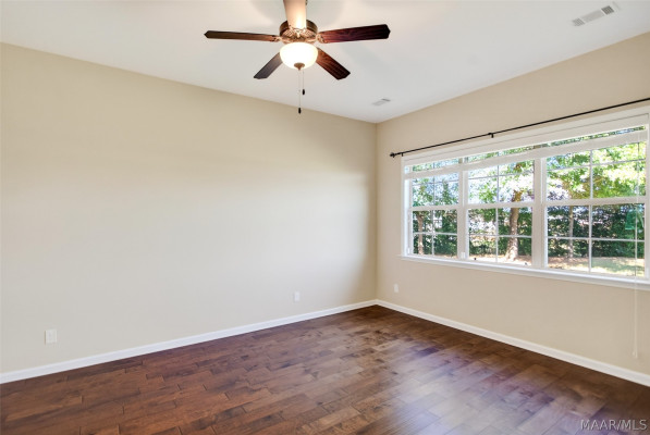 9400 CRESCENT LODGE Circle