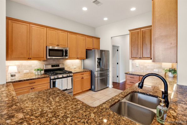9400 CRESCENT LODGE Circle