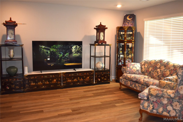 53 Seaboard Drive