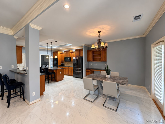 867 Somerset Drive