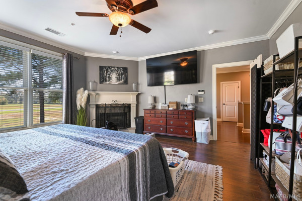15 White Water Way