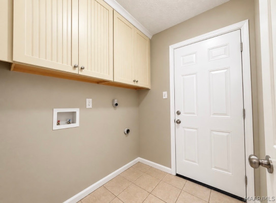 3706 Menlo Court