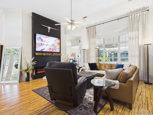 114 JASMINE Drive